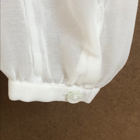 CAbi 118 AllureWhite Sheer Sleeve Relaxed Blouse - Picture 4 of 7